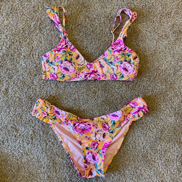 Xhilaration Other - Bright Floral Bikini